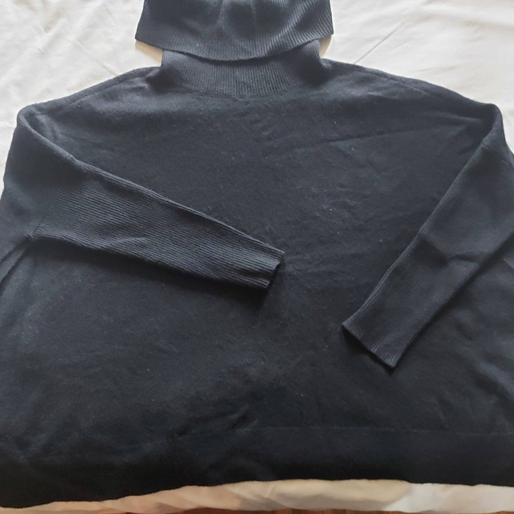 Cashmere sweater
